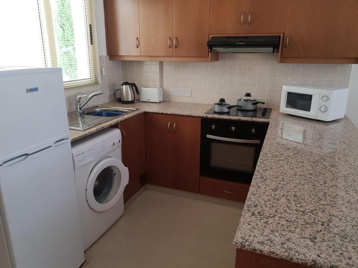Ground Floor One Bedroom Apartment, Vanessa Complex بييا المظهر الخارجي الصورة
