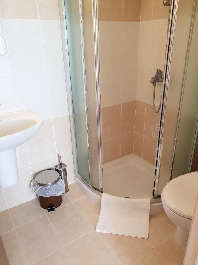 Ground Floor One Bedroom Apartment, Vanessa Complex بييا المظهر الخارجي الصورة